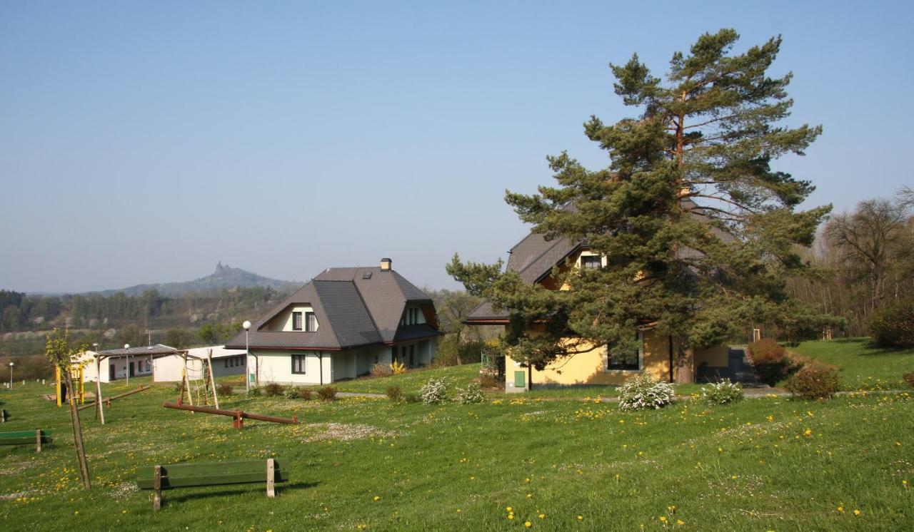 Camping V Raji - Palda Rovensko pod Troskami Exterior photo